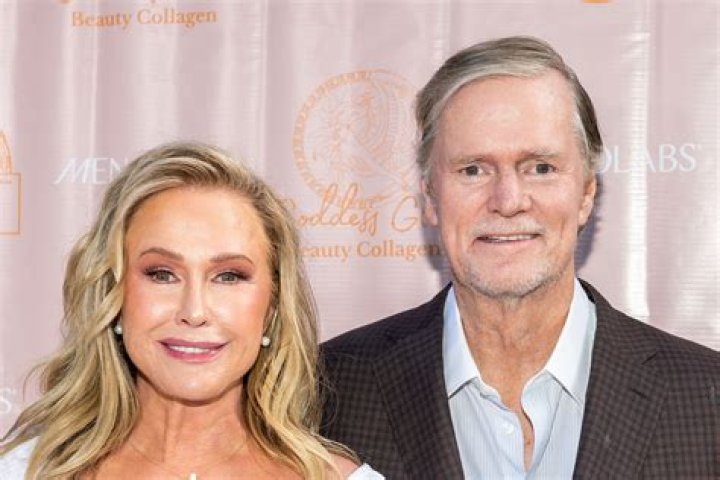 Ex Husband Stephen Hilton Divorce Reason |
