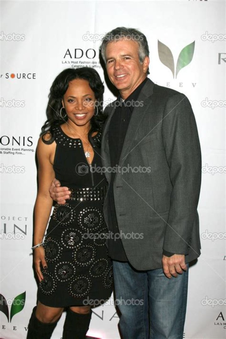 Gina Ravera's Husband And Their Enduring Bond