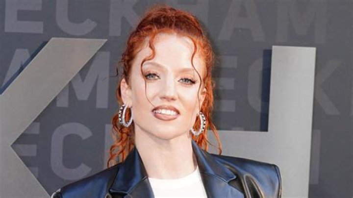 Jess Glynne ·