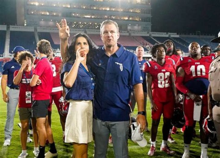 Tom Herman Salary, Wife Michelle Herman, Net Worth, Age, Wiki-Bio 2022