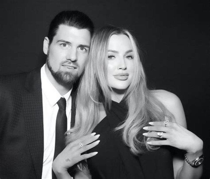 Who is Jamie Benn girlfriend? Know all about Katie Hoaldridge